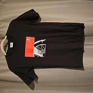 Undefeated retro basketball shot picture t-shirt